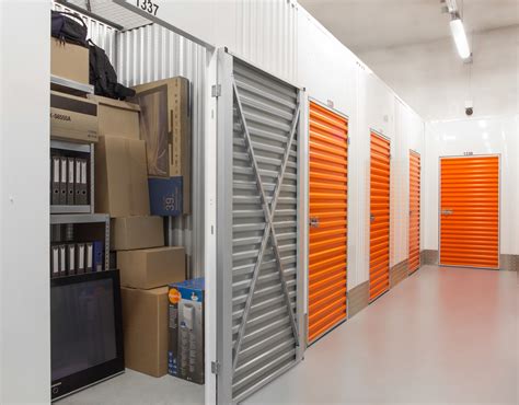 publuc storage|How to Rent a Space